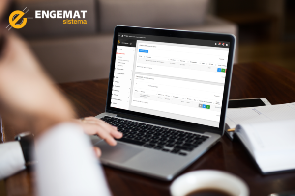 macbook-pro-mockup-over-a-crowded-desk-2319-el1